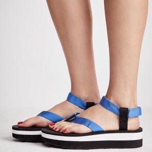 Teva Flatform Sandal (Blue)
